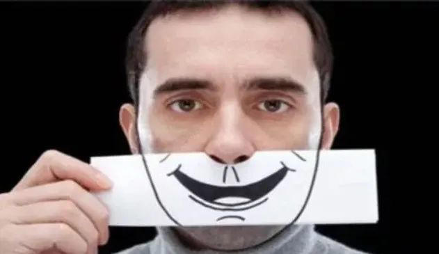 假设你所处岗位没了，你能干什么？假设你所在公司没了，你能干什么？假设你所在行业没了，你还能干什么？