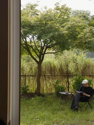 一个作家隐居山中9年：人应该做自己喜欢的事情，疯狂一点