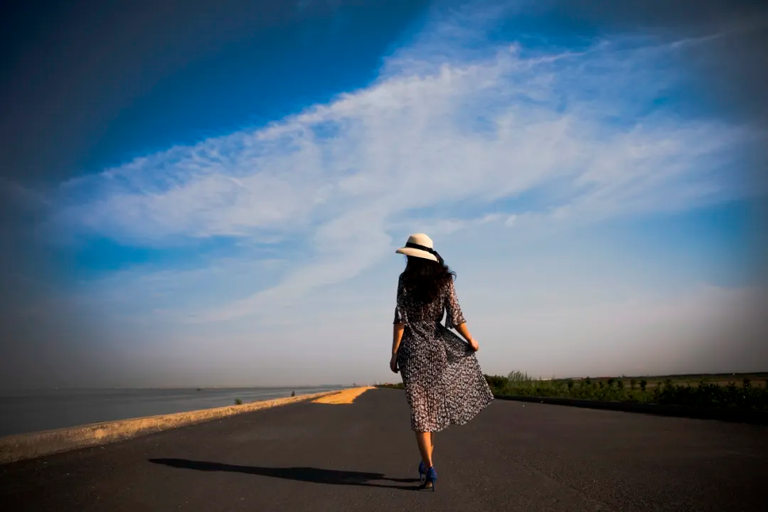 无论娶媳妇儿，还是嫁女儿，千万不要找那种认知很低的贫穷的家庭。