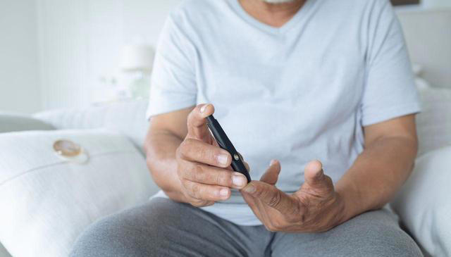 糖尿病谨记：早晨不空腹锻炼，中午不随意替餐，晚上不忽略监测