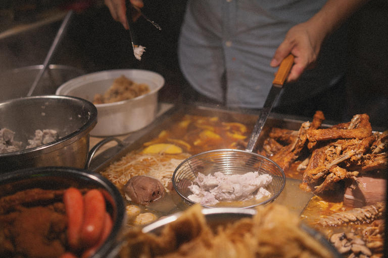 “睡前吃宵夜”和“饿肚子睡觉”，哪个危害更大？